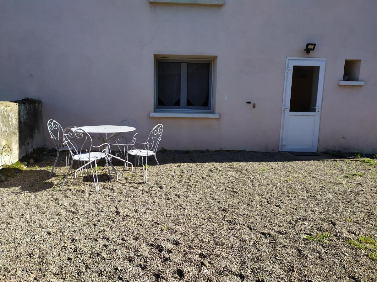 Chez Fabienne T3 Apartment Le Breuil-sur-Couze Exterior photo
